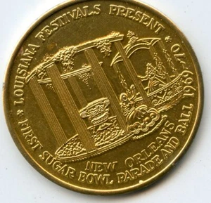 Mardi Gras Doubloon Primer Tazón de Azúcar Desfile y Bola Aluminio Oro 1969-70 - Imagen 1 de 2