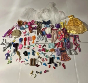 Lote de 90 Ropa y Accesorios Barbie - Imagen 1 de 23