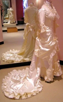 Vestido de noiva estilo vitoriano feito à mão, tamanho 6, NOVO com detalhes requintados - Imagem 1 de 4