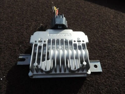 2010-12 LAND ROVER RANGE ROVER ELECTRONIC FUEL PUMP CONTROL MODULE 7H42-9D372-AA - Image 1 of 2