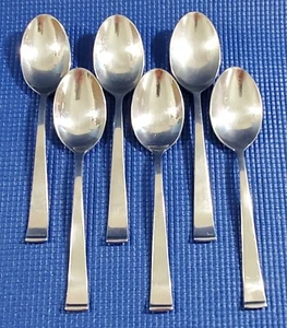 Wallace Silver JULIENNE 18/10 Stainless 7 3/8" SOUP / TABLESPOONS ~ Lot of 6 - Picture 1 of 2
