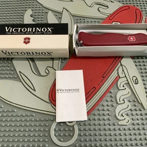 Victorinox Swiss Army Knife Red Picnicker 111mm 53652 New Black/White Box - Picture 1 of 9