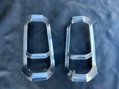 1969 Lincoln Continental Passenger Turn Signal Bezels Left And Right - Image 1 of 4