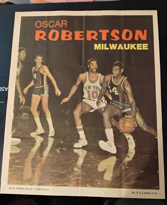 1970-71 Topps Oscar Robertson (HOF) Poster #6 of 24 near mint (see scan) - Image 1 of 2