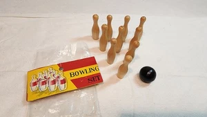 Vintage Turned Shiny Wooden Tabletop Mini Bowling Set ~ original packaging, open - Picture 1 of 7