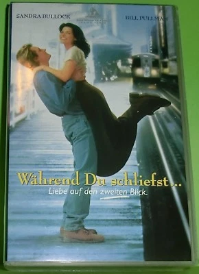 Während Du schliefst ... - Liebe auf den zweiten Blick (VHS Video Kassette) PAL - Bild 1 von 3