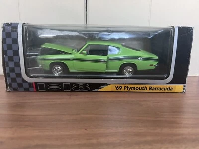 Colección Plymouth Barracuda 1969 1/18 diecast nuevo en caja raro verde lima 1 Foto 1 de 4