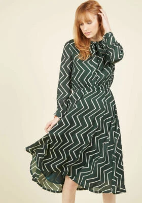 NWT Modcloth "Heart in the Right Workplace Shirtdress", Green, Geometric, M, $75 - Image 1 of 4