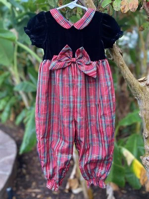 Mameluco de terciopelo negro a cuadros rojo de vacaciones BUEN LAD NUEVO CON ETIQUETAS niñas 18M Foto 1 de 4
