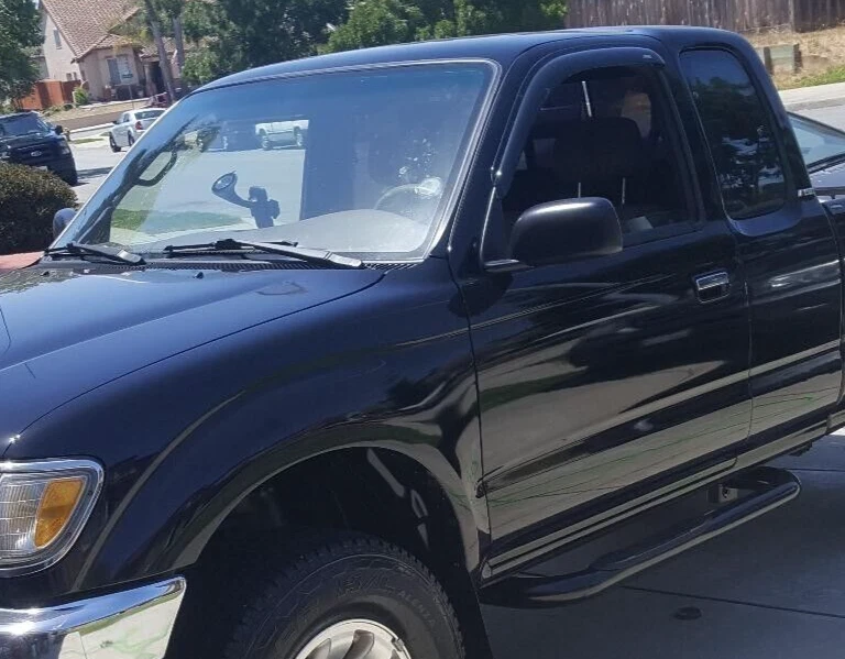 Juego de 2 piezas protectores de lluvia AVS viseras de ventilación 3M cinta adhesiva para Toyota Tacoma 1995-2004 Foto 1 de 1