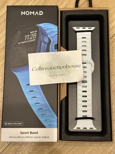 Nomad édition limitée : bracelet Apple Watch bleu glacé 45 mm/46 mm/49 mm brillant dans le noir - Photo 1 sur 5
