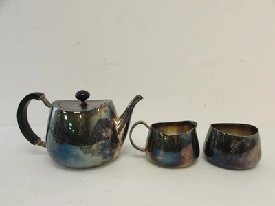 (ref288BN) Mid Century Silver Plated Walker & Hall Tea Set - Image 1 of 4