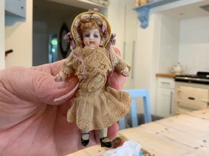 4’’ ANTIQUE MIGNONETTE BISQUE DOLL, MINIATURE DOLLS HOUSE TOY DOLL. - Picture 1 of 14