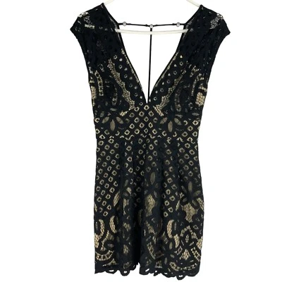 Free People Black Lined Lace Argyle Design Sleeveless V-Neck Top Size 0 - Image 1 of 4