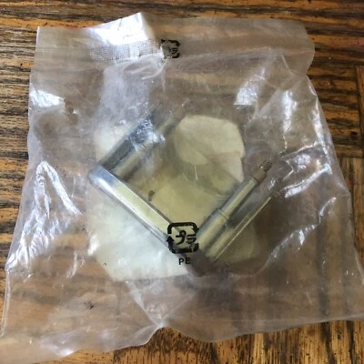 Cubierta de matrícula rebelde Honda VT1100 Shadow Ace Magna V45 CMX 33727-MB1-003 OEM Foto 1 de 3