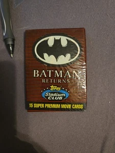 1991 ungeöffnete Packung Topps Stadium Club "BATMAN RETURNS" - Bild 1 von 2