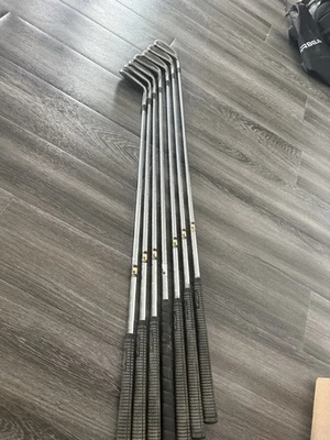 Titleist DCI 962 Irons 4-P Dynamic S300 - Image 1 of 4