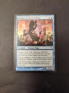 Walker of Secret Ways MTG Betrayers of Kamigawa 60/165 Regular Uncommon LP - Picture 1 of 2