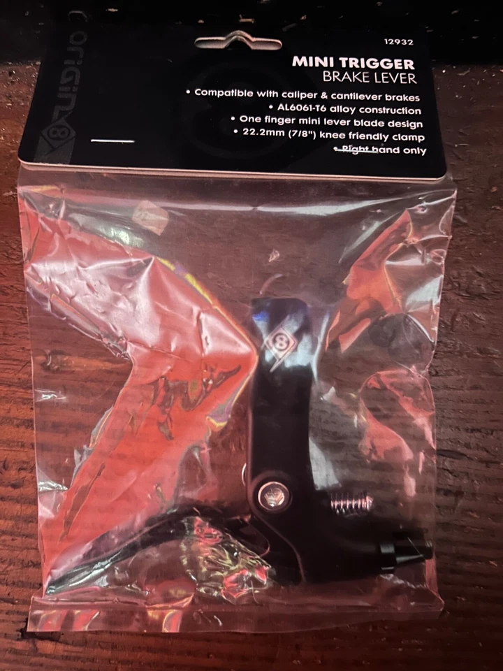 Mini palanca de gatillo Alloy Origin8 negra/negra corta para mano derecha Foto 1 de 1