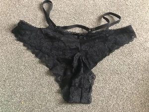 LADIES NEW ASOS BLACK LACY KNICKERS SIZE LARGE - Picture 1 of 2