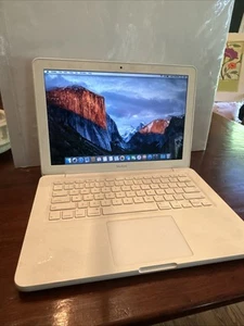 Apple Macbook Unibody A1342 13,3" Intel Core 2 Duo 2,26 GHz 4 GB RAM 250 GB HDD Box - Foto 1 di 18