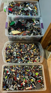 LEGO 5 Pounds 🧱Bulk Pieces Lot Bricks, minifigures,weapons Authentic - 5lbs - Picture 1 of 1