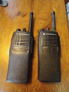 Motorola UHF HT750 16 channel portable radios w/ antennas No battery or charger 