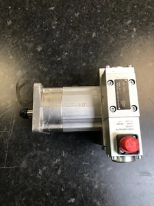 Doosan DL200/220/250 bi-rotational fan motor-K1024154 - Picture 1 of 5