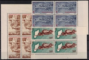 MADAGASCAR POSTE AERIENNE N° 63/64 & 64B BLOC DE 4 NEUFS ** GOMME SANS CHARNIERE - Picture 1 of 2
