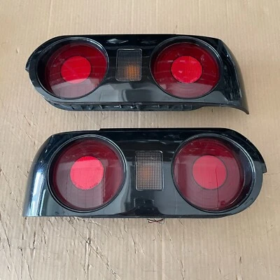 Luz trasera Nissan Skyline R32 GTS GTR JDM genuina izquierda derecha - color negro Foto 1 de 4