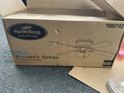 HARBOR BREEZE CEILING FAN 42-INCH WHITE FINISH CEILING FAN (#0807431) - Image 1 of 4