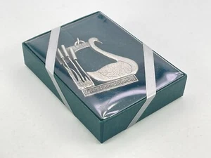 Decorazione natalizia porta peltro nuoto sette cigni vintage 2"x 2" con scatola - Foto 1 di 4