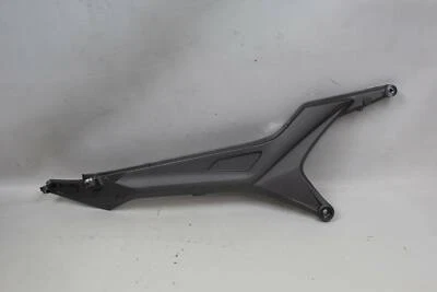  Protector de cubierta de cuadro lateral derecho Ducati Hypermotard 939 821 17-18 47130361B Foto 1 de 4