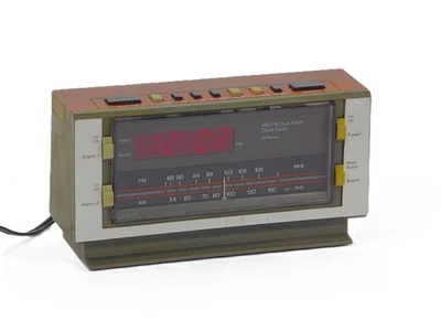 Radio Reloj Despertador Doble Vintage JC Penny AM FM Modelo 680-3795 Foto 1 de 4