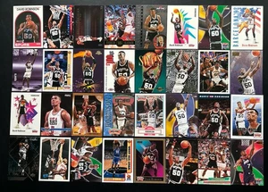 David Robinson (lote de 32 tarjetas) con Rookie RC e insertos San Antonio Spurs EX-NrMint - Imagen 1 de 5