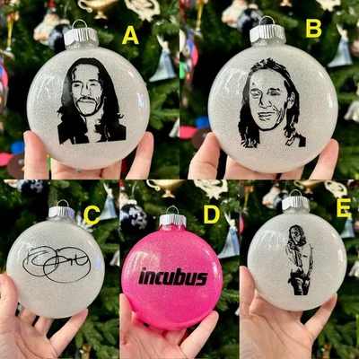 ¡Adornos de Navidad hechos a mano "Incubus o Brandon Boyd"! Foto 1 de 4