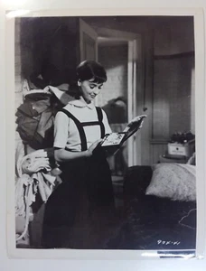 1959 MILLIE PERKINS "Diary of Anne Frank" 8x10 ORIG MOVIE PROMO Photo Still - Picture 1 of 4