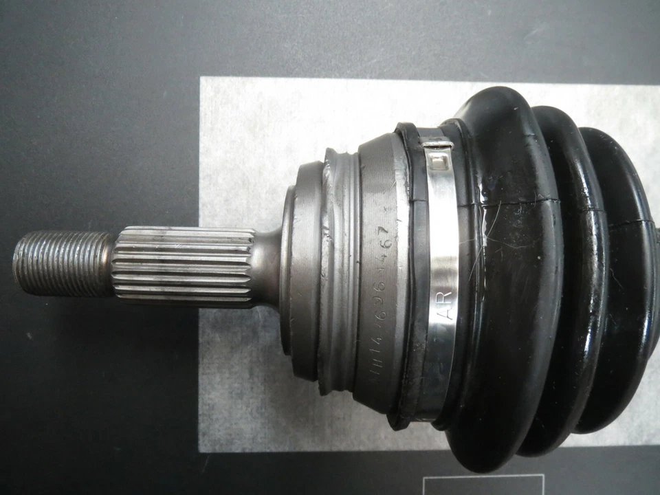 Eje de transmisión CV izquierdo Reman para camioneta Volkswagen Rabbit 80-81 - SOLO RECOGIDA LOCAL Foto 1 de 4