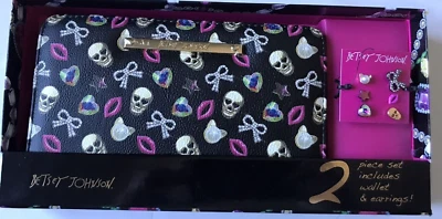 NUEVO CON ETIQUETAS CARTERA BETSEY JOHNSON CALAVERA IMITACIÓN CUERO NEGRO CON PENDIENTES Foto 1 de 4