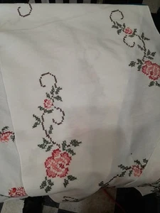 Vintage Floral Cross Stitch Table Runner 40x14 Inches - Picture 1 of 4