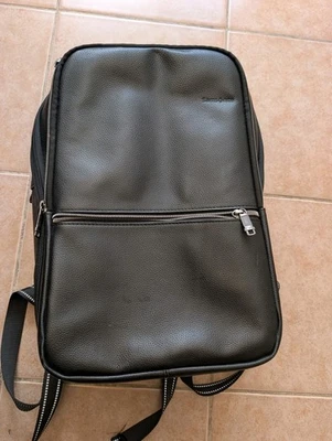   Mochila delgada clásica de cuero Samsonite en negro PVP $299 Foto 1 de 4