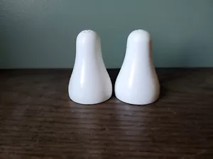 Vintage Syracuse China Syralite Solid White Salt Pepper Shakers MCM Made in USA - Picture 1 of 7