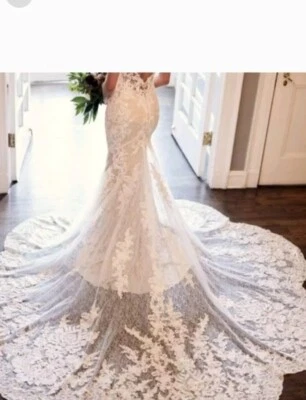 Wedding Gown. Martina Liana - Image 1 of 4