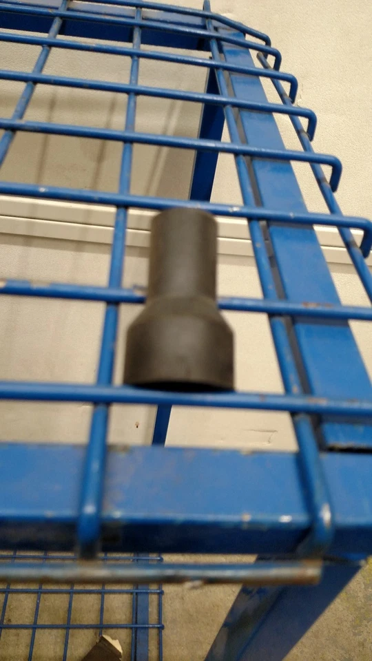 Volvo Crankcase Breather Hose 1336682 - Image 1 of 1