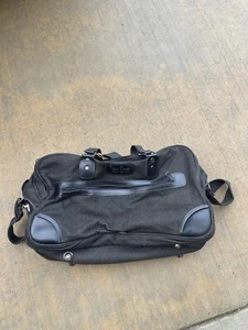 Pierre Cardin Vintage Reisetasche grau und schwarz 20" mit Reißverschlüssen & Schnalle - Bild 1 von 17