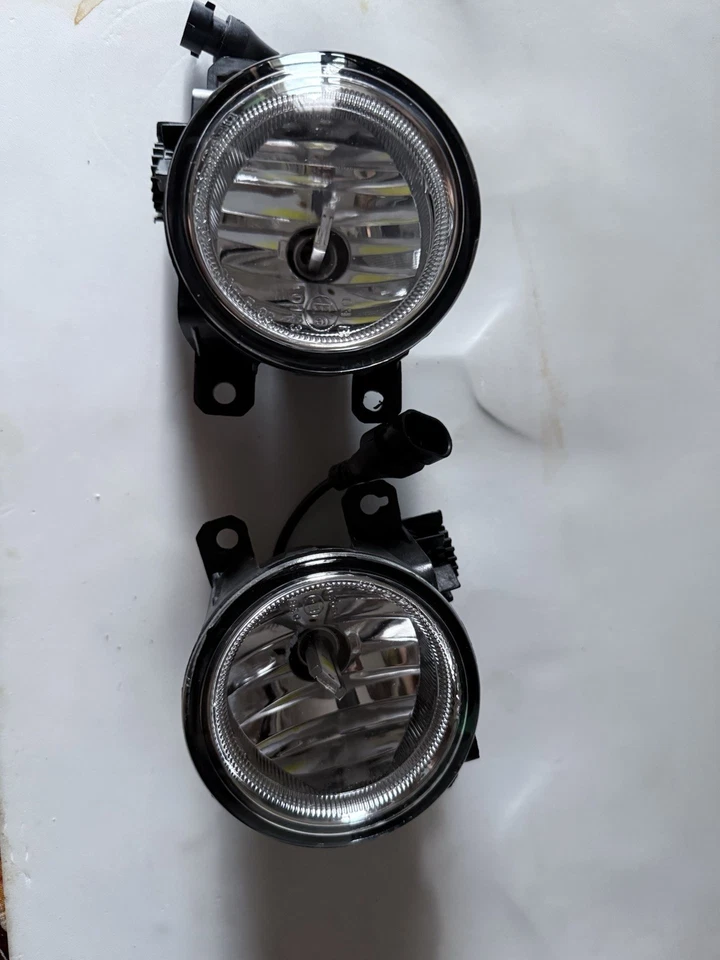 Honda Civic Hatchback Sport 2021 Front Fog Light Assembly Left and Right Side - Image 1 of 4