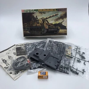 Bandai Hummel S.P. IV 150mm German Howitzer 1/30 Model Kit - Picture 1 of 20