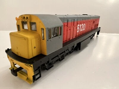 Grates hi HO 3100 Diesel Locomotive #5120 - Image 1 of 4
