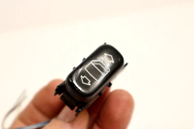 Interruptor ventana derecha OEM 97-04 MERCEDES R170 SLK230 SLK320 Foto 1 de 4