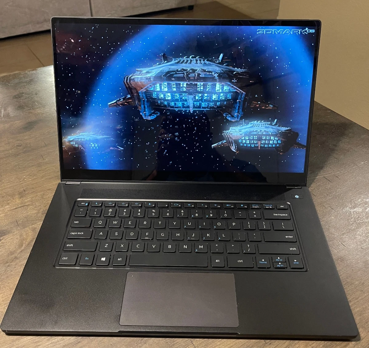 【ほぼ新品】intel NUC M15 i7 2TB 16GB Intel NUC M15 Laptop, 15.6